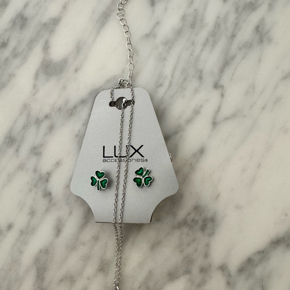 Lux Silver Necklace with Green Accents Shamrock - Pendant Necklace  - Earrings